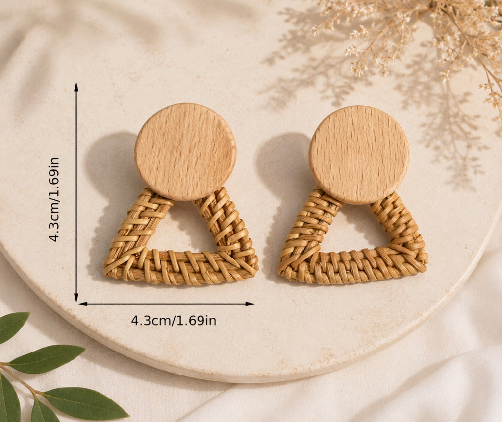 Boucles d'Oreilles "Naomi" Graphiques en Bois et Triangle Rotin Tressé