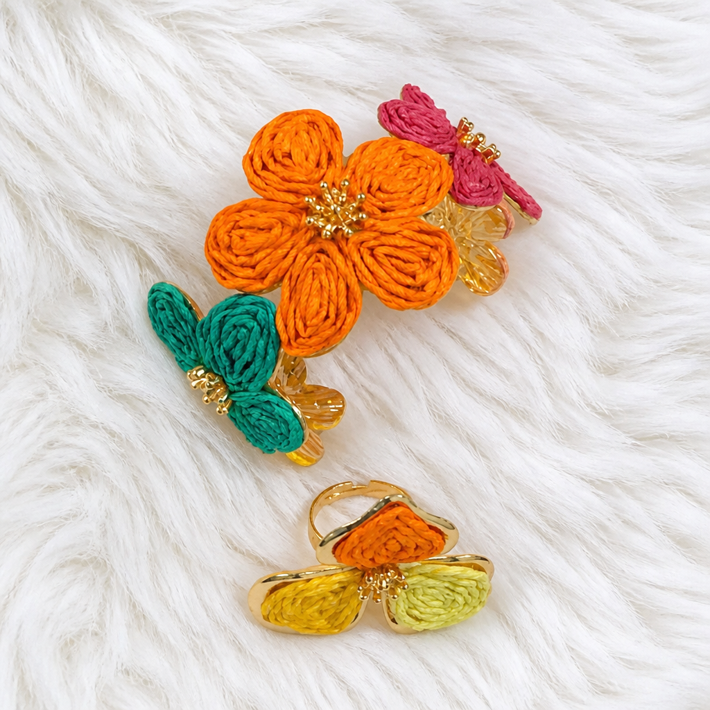 Parure "Jardin Exotique" : Bracelet Manchette & Bague Fleur en Raphia Multicolore